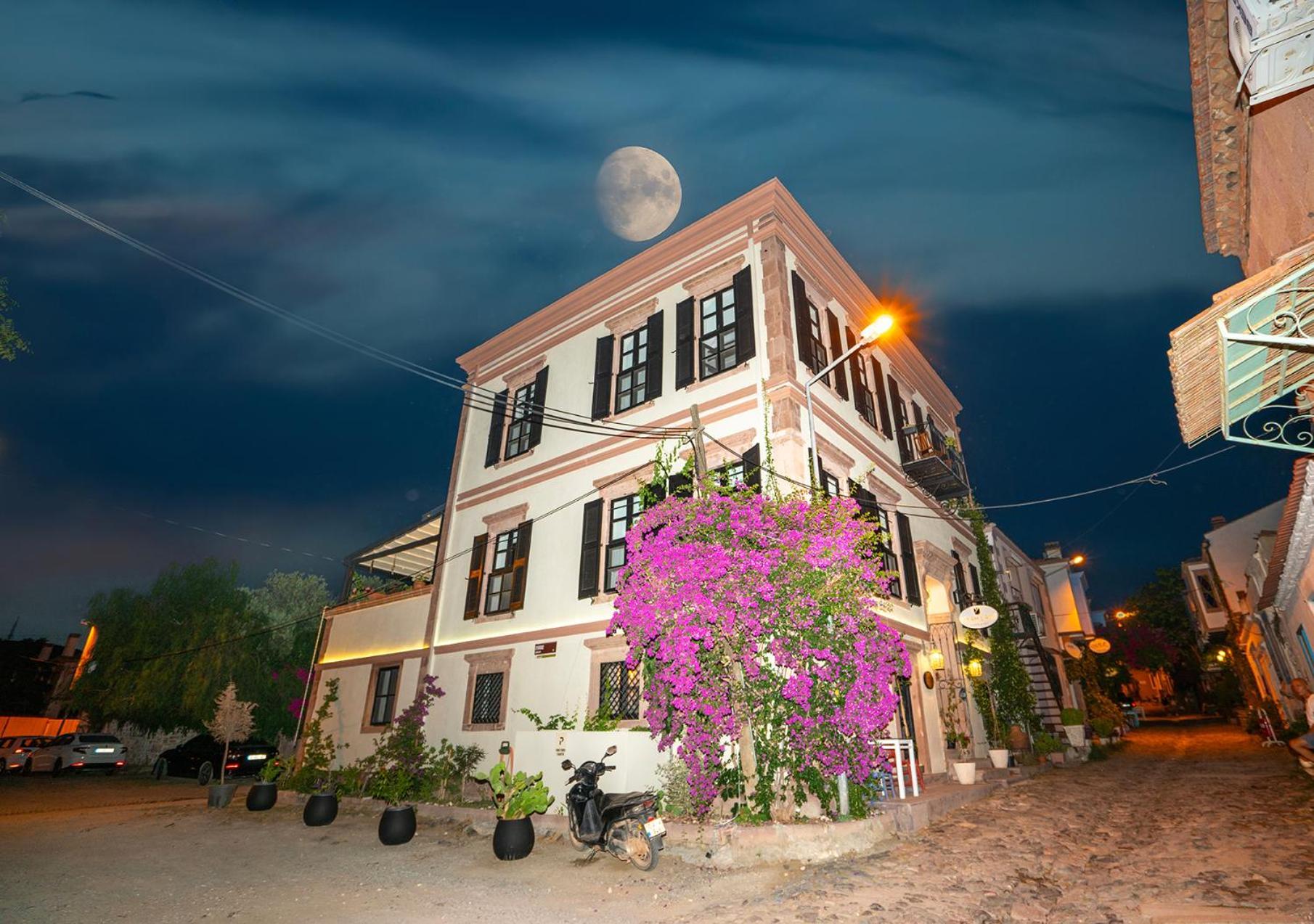 Siyah Lale Cunda 1841 (Adults Only) Hotel Ayvalik Ngoại thất bức ảnh