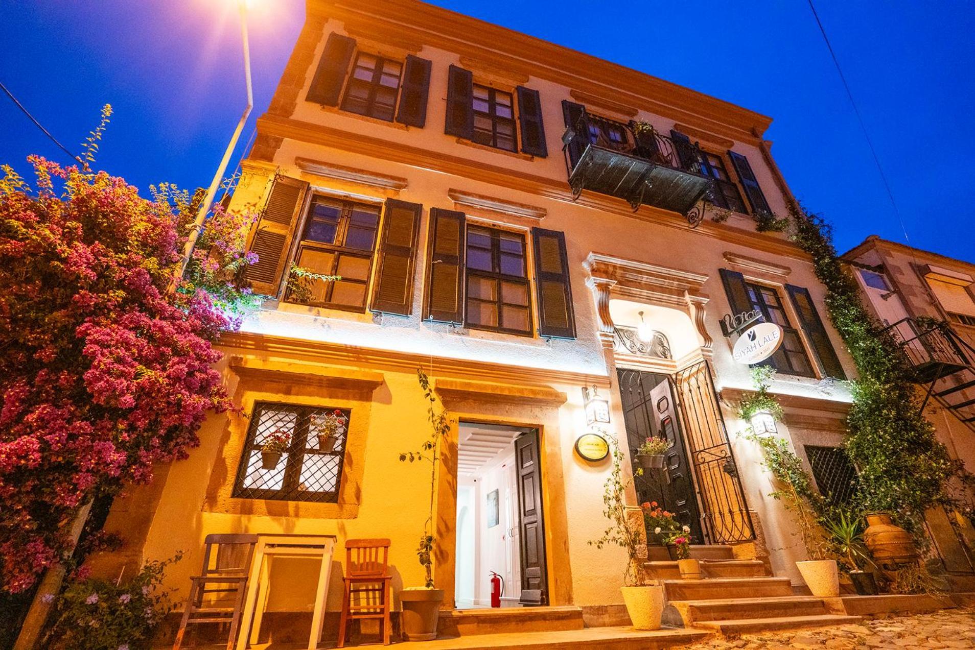 Siyah Lale Cunda 1841 (Adults Only) Hotel Ayvalik Ngoại thất bức ảnh