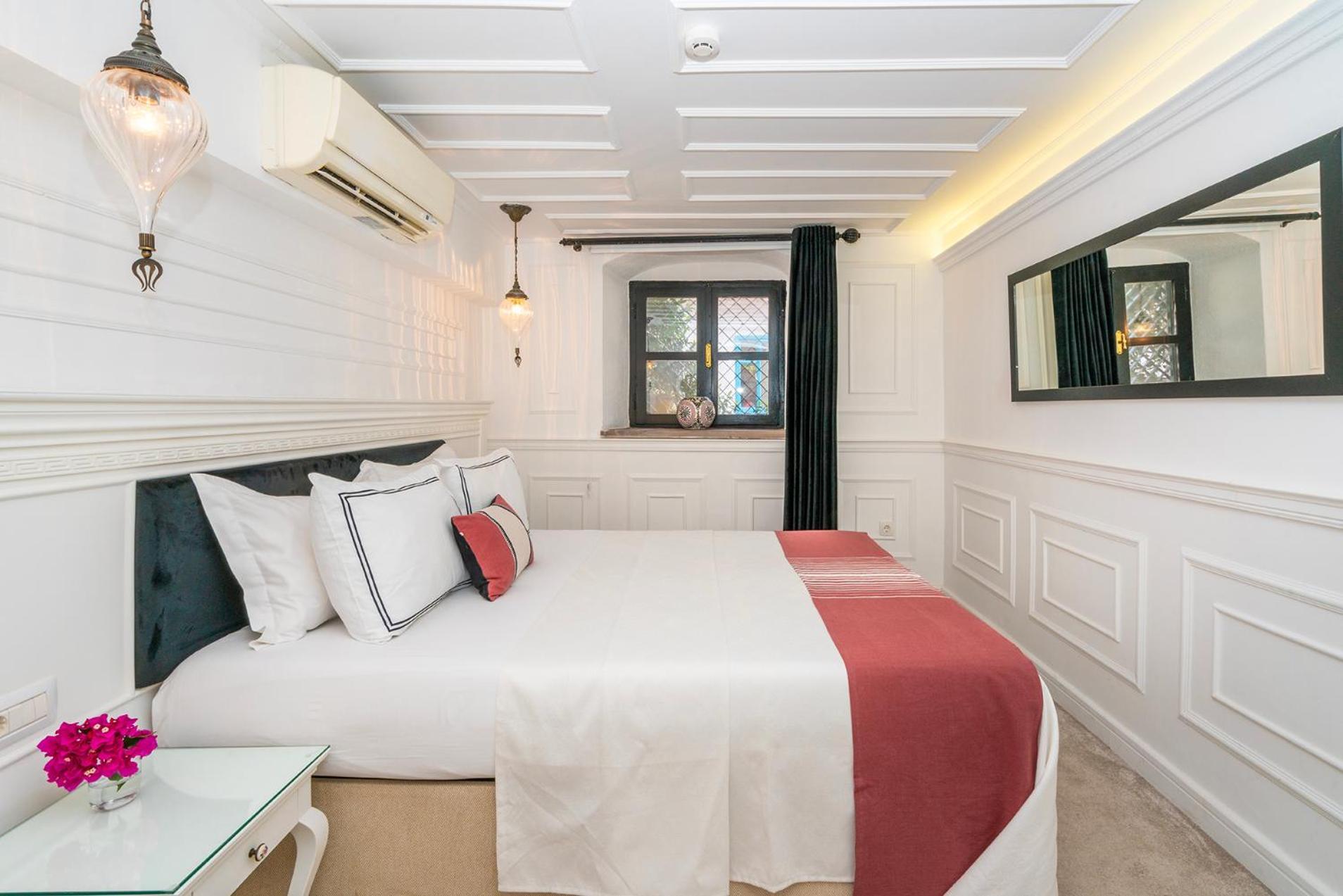 Siyah Lale Cunda 1841 (Adults Only) Hotel Ayvalik Ngoại thất bức ảnh